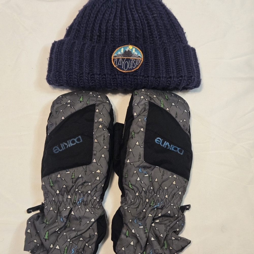Kids' Navy Knit Hat and Dakine Gray Gloves Set